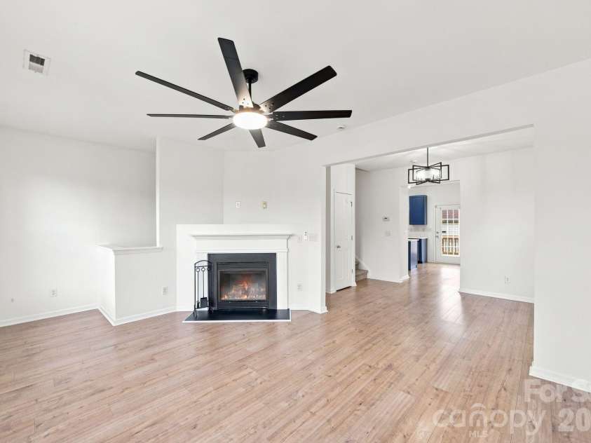 13219 Calloway Glen Drive, Charlotte, NC 28273.  MLS# CAR4411956, YatesRealty ID 43163. 