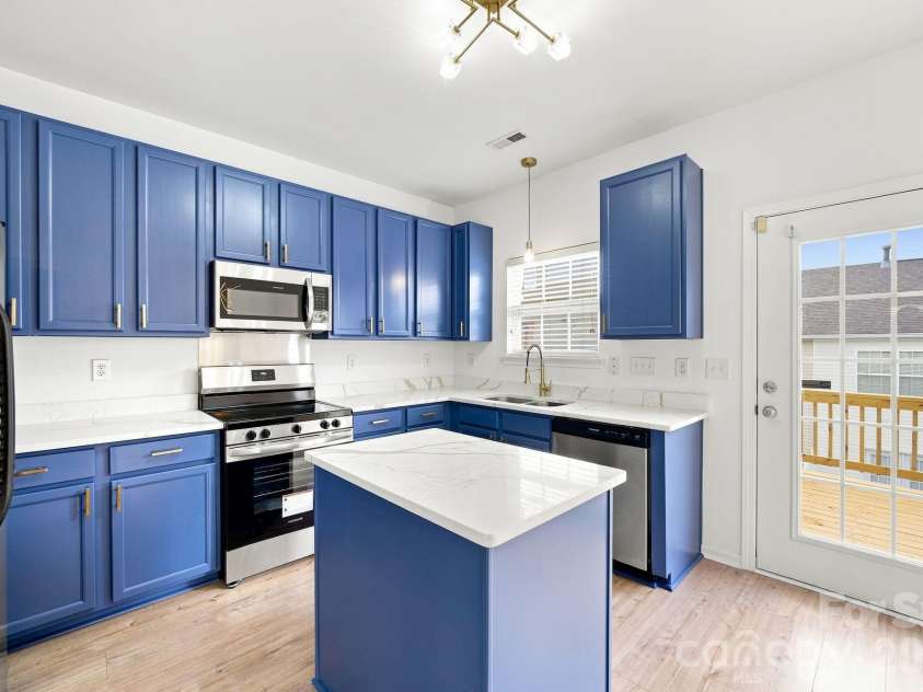 13219 Calloway Glen Drive, Charlotte, NC 28273.  MLS# CAR4411956, YatesRealty ID 43163. 