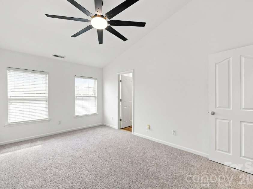 13219 Calloway Glen Drive, Charlotte, NC 28273.  MLS# CAR4411956, YatesRealty ID 43163. 