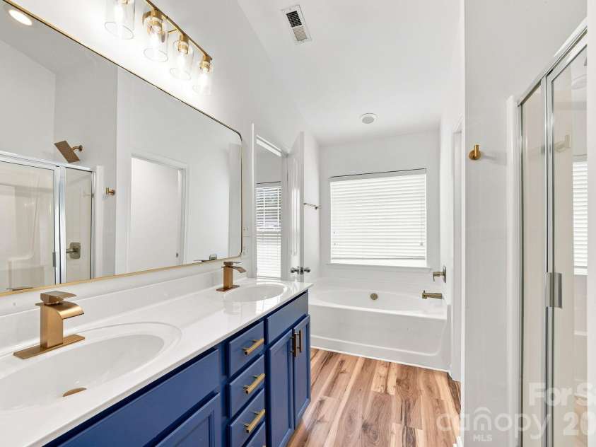 13219 Calloway Glen Drive, Charlotte, NC 28273.  MLS# CAR4411956, YatesRealty ID 43163. 