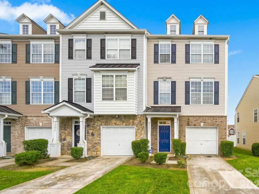 13219 Calloway Glen Drive, Charlotte, NC 28273.  MLS# CAR4411956, YatesRealty ID 43163. 