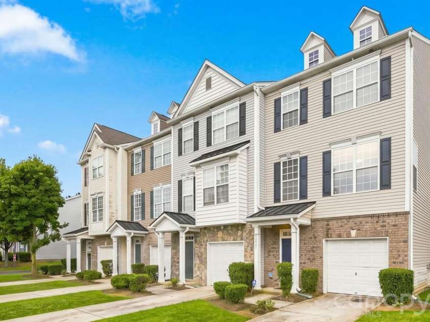 13219 Calloway Glen Drive, Charlotte, NC 28273.  MLS# CAR4411956, YatesRealty ID 43163. 