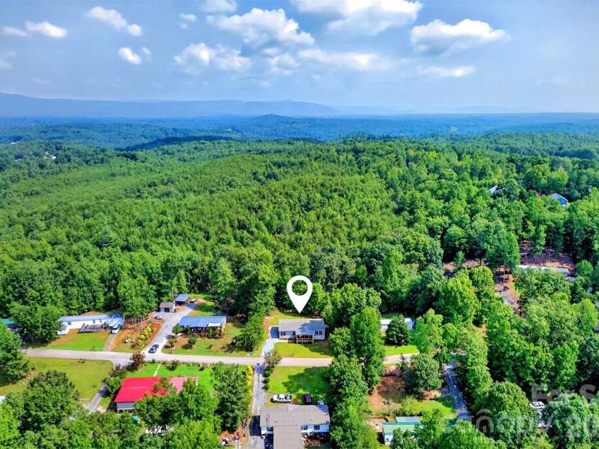 248 Chestnut Oak Forest Drive, Nebo, NC 28761.  MLS# CAR4410533, YatesRealty ID 43168. 