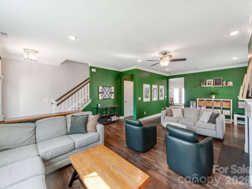 8753 Aspinwall Drive, Charlotte, NC 28216.  MLS# CAR4371868, YatesRealty ID 43169. 