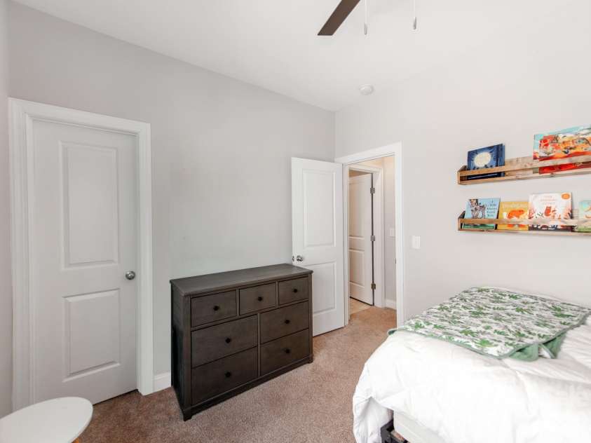 8753 Aspinwall Drive, Charlotte, NC 28216.  MLS# CAR4371868, YatesRealty ID 43169. 