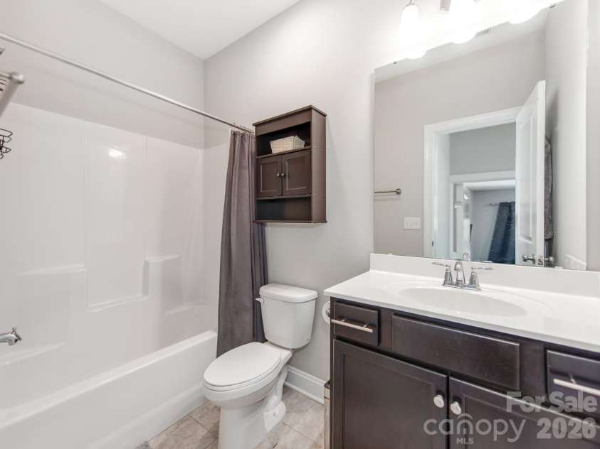 8753 Aspinwall Drive, Charlotte, NC 28216.  MLS# CAR4371868, YatesRealty ID 43169. 