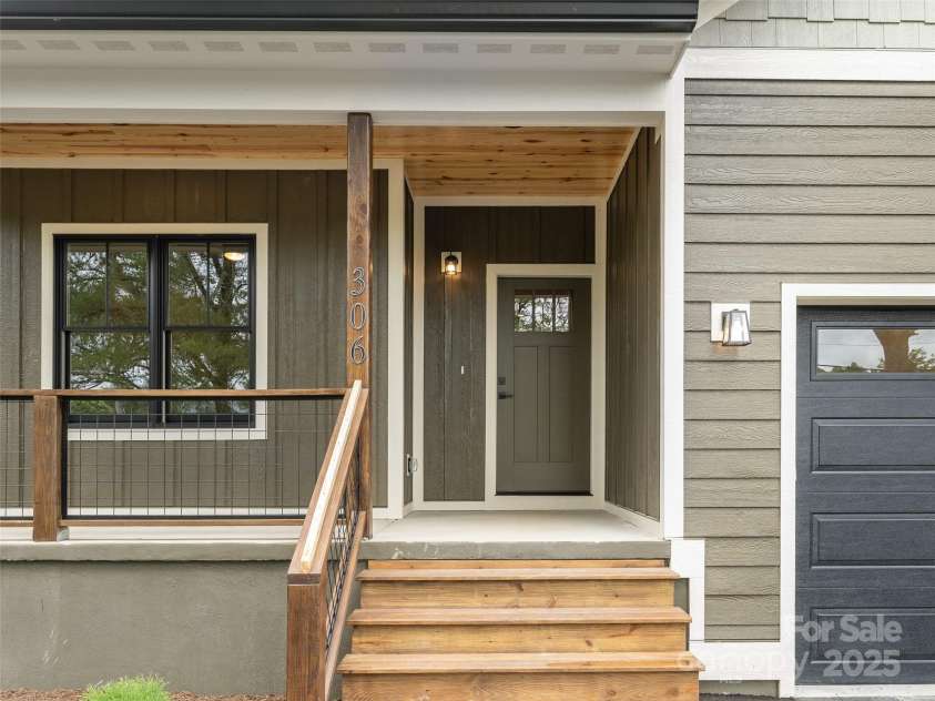 306 Gallimore Road, Brevard, NC 28712.  MLS# CAR4272419, YatesRealty ID 4317. 