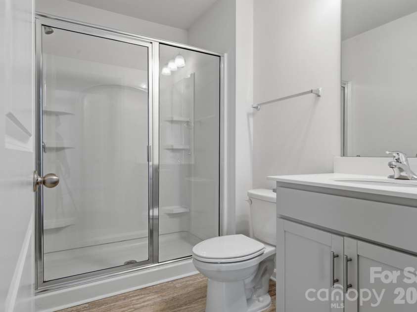 3168 Green Apple Drive, Dallas, NC 28034.  MLS# CAR4413344, YatesRealty ID 43172. Bathroom Main Level