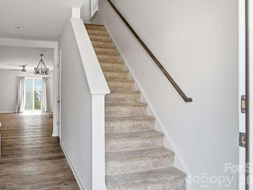 3168 Green Apple Drive, Dallas, NC 28034.  MLS# CAR4413344, YatesRealty ID 43172. Main Level Entry