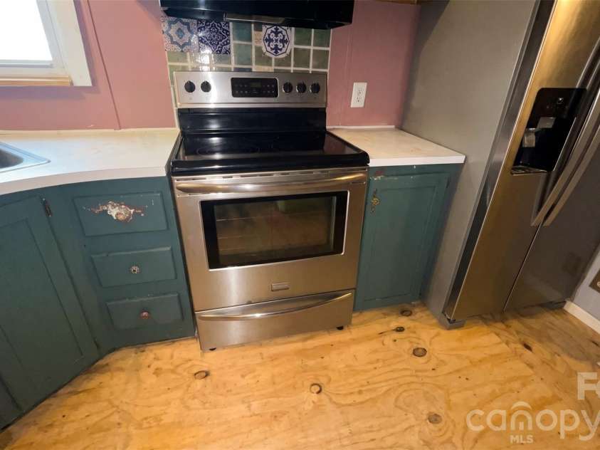 202 Eufola Road, Statesville, NC 28677.  MLS# CAR4413349, YatesRealty ID 43173. 