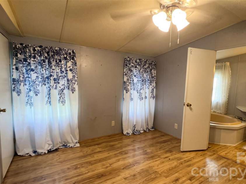 202 Eufola Road, Statesville, NC 28677.  MLS# CAR4413349, YatesRealty ID 43173. 