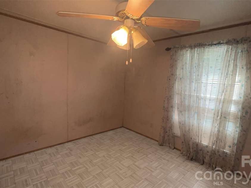 202 Eufola Road, Statesville, NC 28677.  MLS# CAR4413349, YatesRealty ID 43173. 