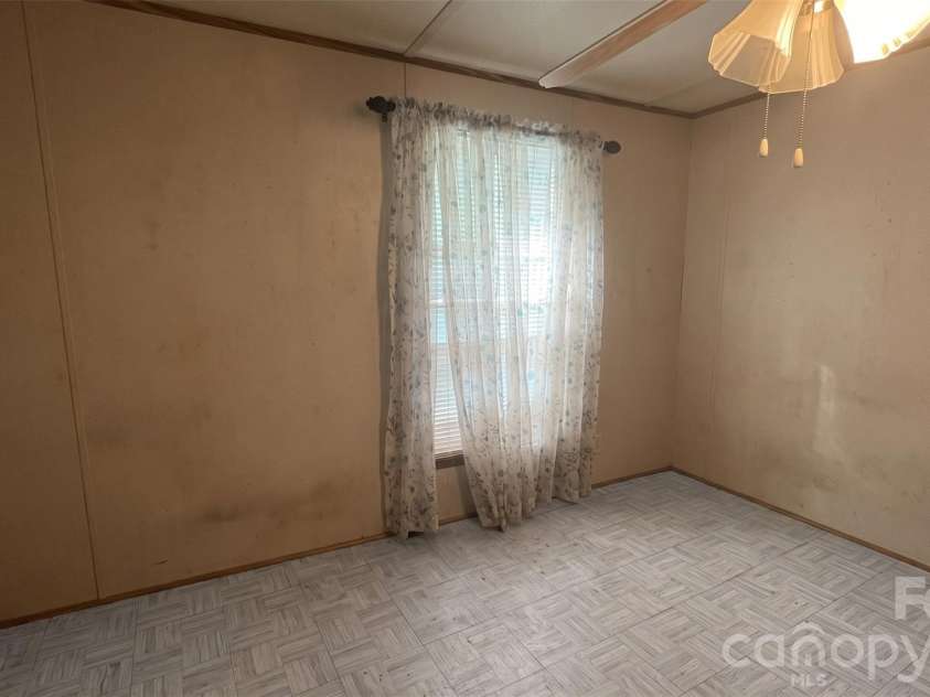 202 Eufola Road, Statesville, NC 28677.  MLS# CAR4413349, YatesRealty ID 43173. 