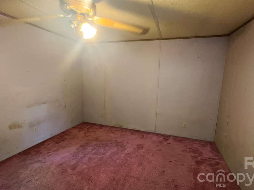 202 Eufola Road, Statesville, NC 28677.  MLS# CAR4413349, YatesRealty ID 43173. 