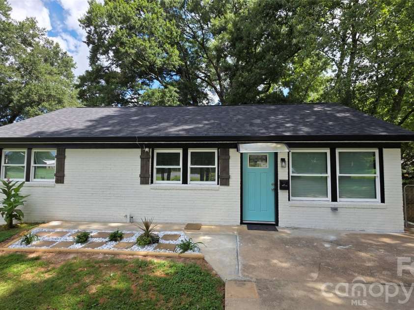 513 Ohio Avenue, Bessemer City, NC 28016.  MLS# CAR4411894, YatesRealty ID 43174. 