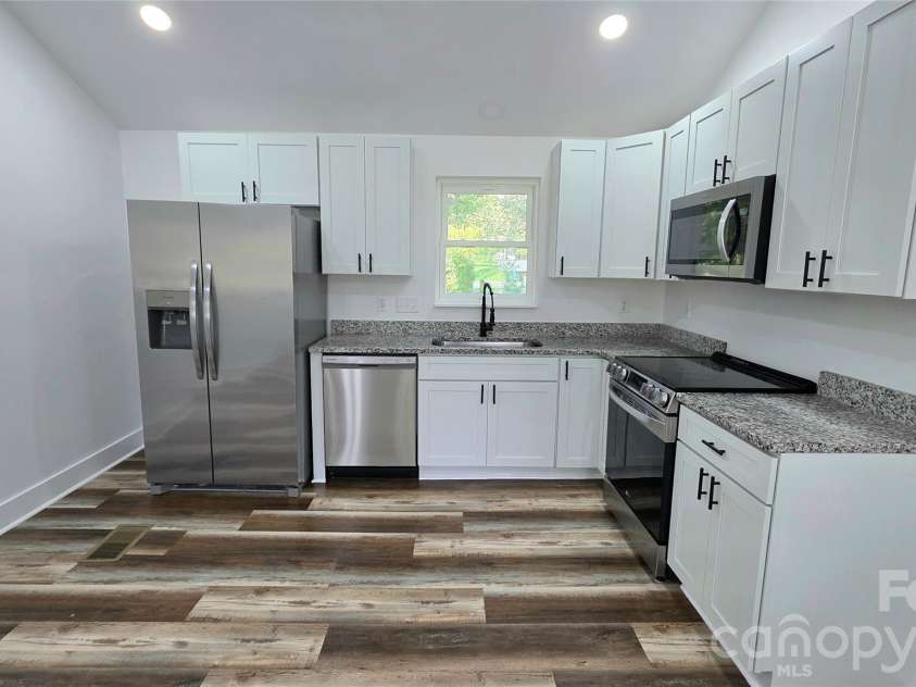 513 Ohio Avenue, Bessemer City, NC 28016.  MLS# CAR4411894, YatesRealty ID 43174. 