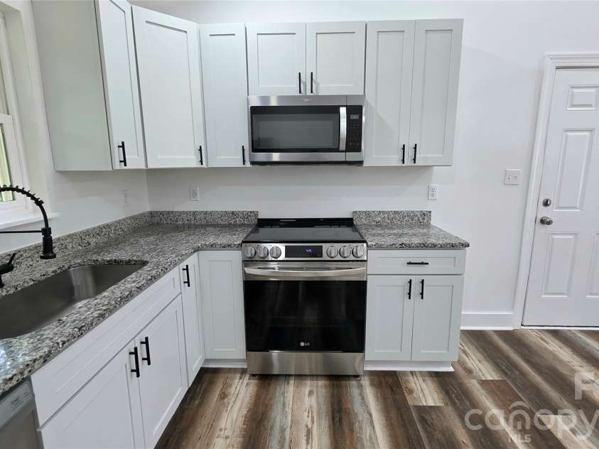 513 Ohio Avenue, Bessemer City, NC 28016.  MLS# CAR4411894, YatesRealty ID 43174. 