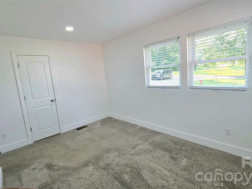 513 Ohio Avenue, Bessemer City, NC 28016.  MLS# CAR4411894, YatesRealty ID 43174. 