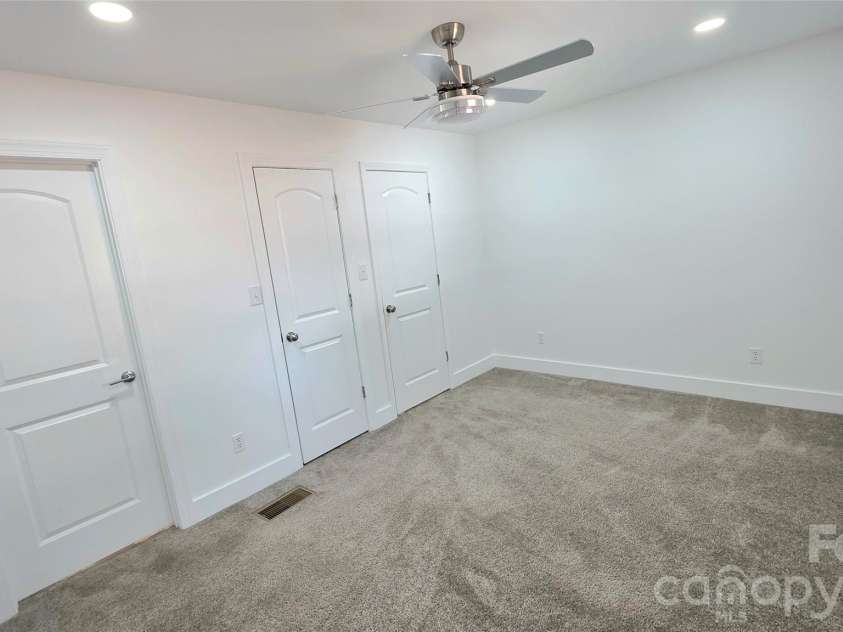 513 Ohio Avenue, Bessemer City, NC 28016.  MLS# CAR4411894, YatesRealty ID 43174. 