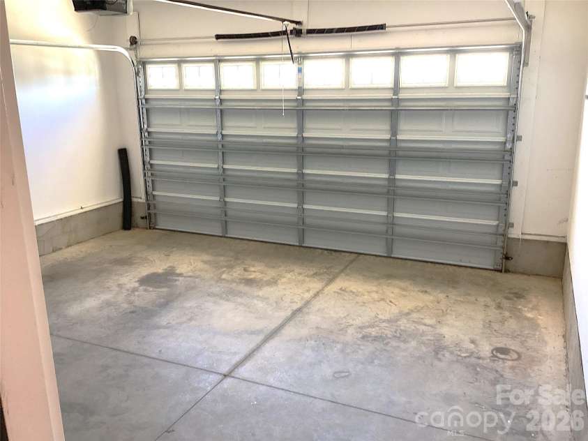 109 Wheat Field Drive, Shelby, NC 28152.  MLS# CAR4413358, YatesRealty ID 43175. Garage Door view 1