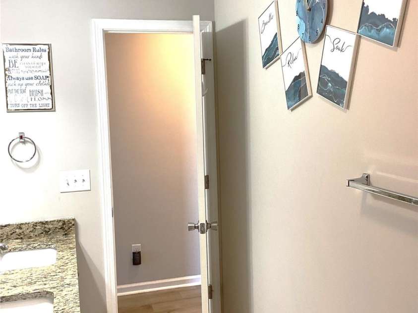 109 Wheat Field Drive, Shelby, NC 28152.  MLS# CAR4413358, YatesRealty ID 43175. Main Bathroom