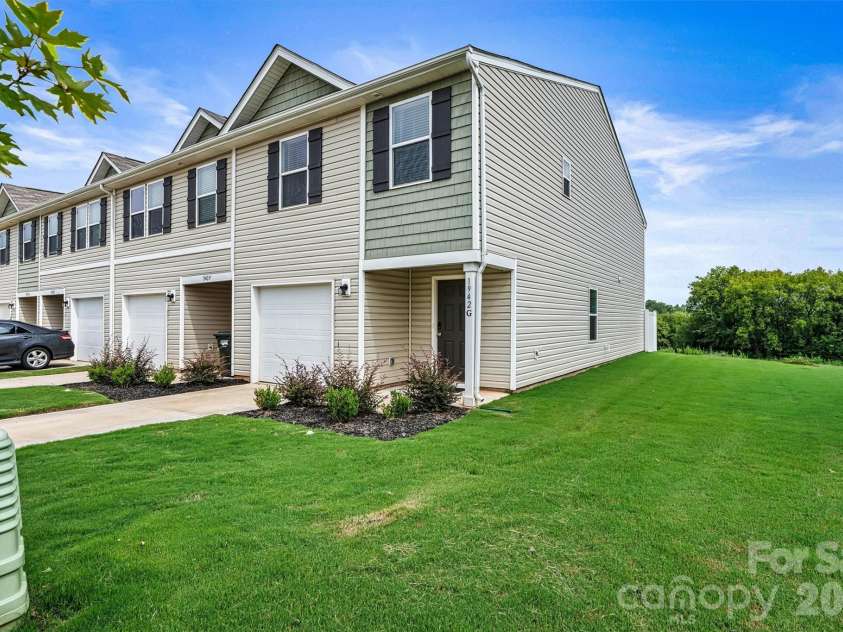1942 Tranquility Circle, Newton, NC 28658.  MLS# CAR4413135, YatesRealty ID 43176. Focused Side Yard View