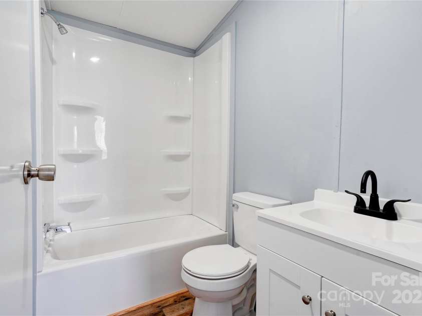 104 Buck Haven Court, Lawndale, NC 28090.  MLS# CAR4239612, YatesRealty ID 4318. Bathroom 2