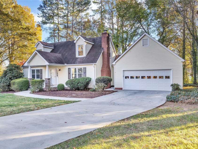106 Gallarie Place, Salisbury, NC 28144.  MLS# CAR4321923, YatesRealty ID 4318. 