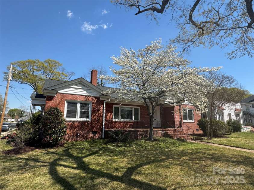 603 Main Street, Rock Hill, SC 29730.  MLS# CAR4234795, YatesRealty ID 4318. Beautiful Curb Appeal