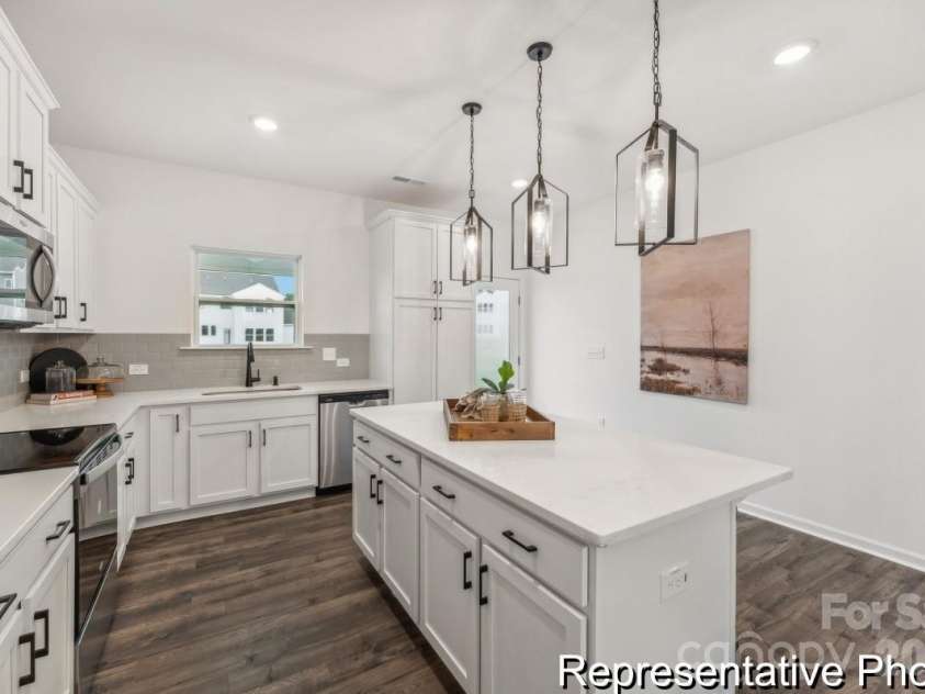 36170 Greg Norman Drive, Lancaster, SC 29720.  MLS# CAR4413371, YatesRealty ID 43180. 