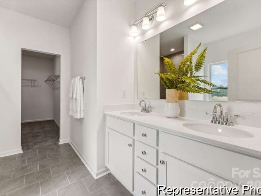 36170 Greg Norman Drive, Lancaster, SC 29720.  MLS# CAR4413371, YatesRealty ID 43180. 