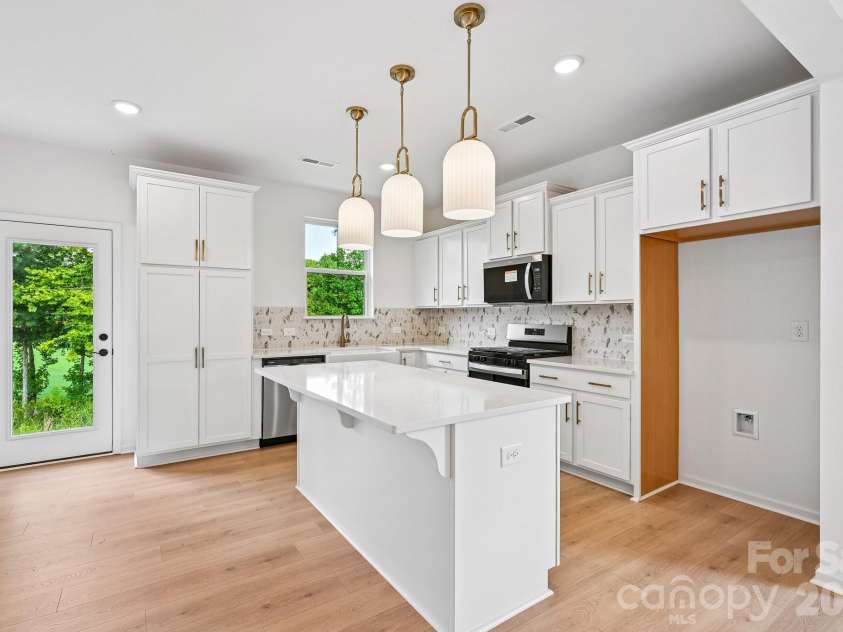 36170 Greg Norman Drive, Lancaster, SC 29720.  MLS# CAR4413371, YatesRealty ID 43180. 