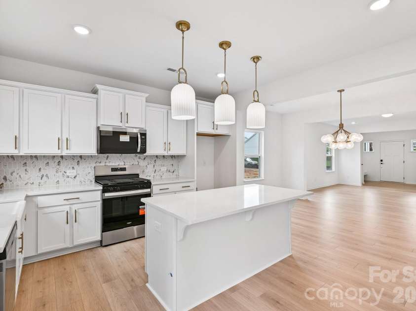 36170 Greg Norman Drive, Lancaster, SC 29720.  MLS# CAR4413371, YatesRealty ID 43180. 