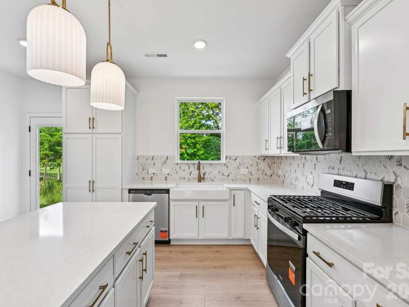 36170 Greg Norman Drive, Lancaster, SC 29720.  MLS# CAR4413371, YatesRealty ID 43180. 