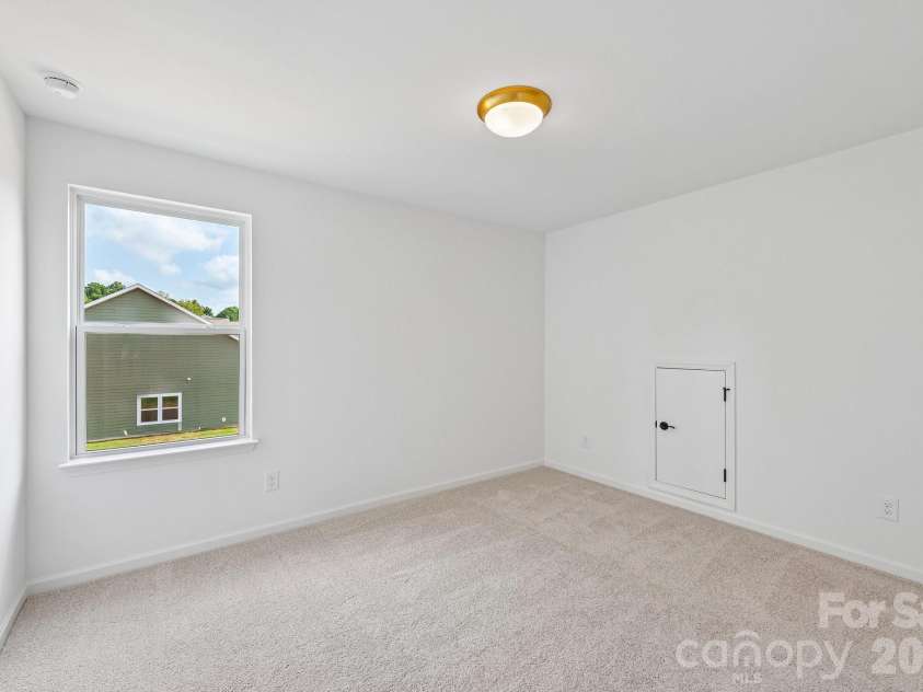 36170 Greg Norman Drive, Lancaster, SC 29720.  MLS# CAR4413371, YatesRealty ID 43180. 