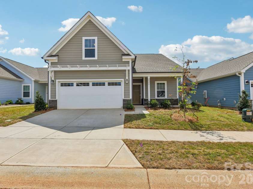 40258 Crooked Stick Drive, Lancaster, SC 29720.  MLS# CAR4413372, YatesRealty ID 43181. 