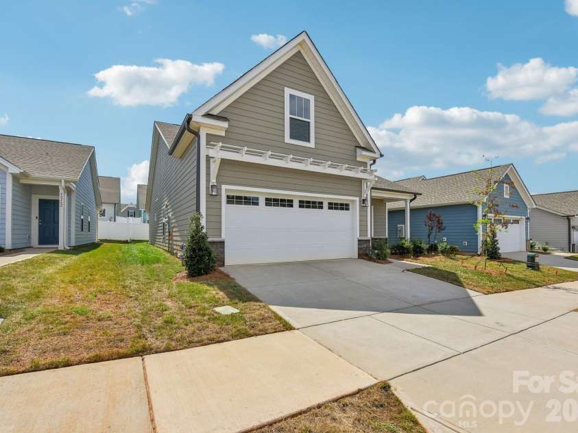 40258 Crooked Stick Drive, Lancaster, SC 29720.  MLS# CAR4413372, YatesRealty ID 43181. 