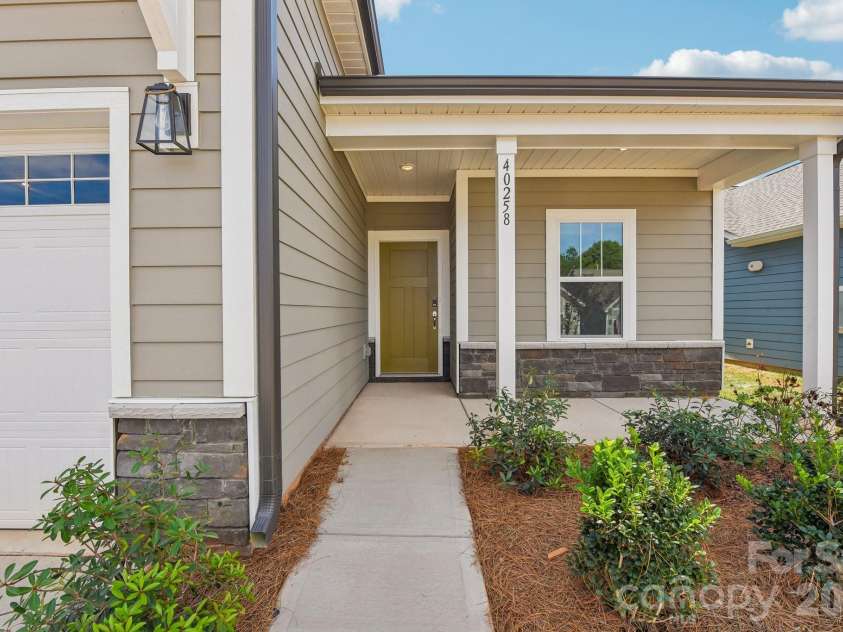 40258 Crooked Stick Drive, Lancaster, SC 29720.  MLS# CAR4413372, YatesRealty ID 43181. 