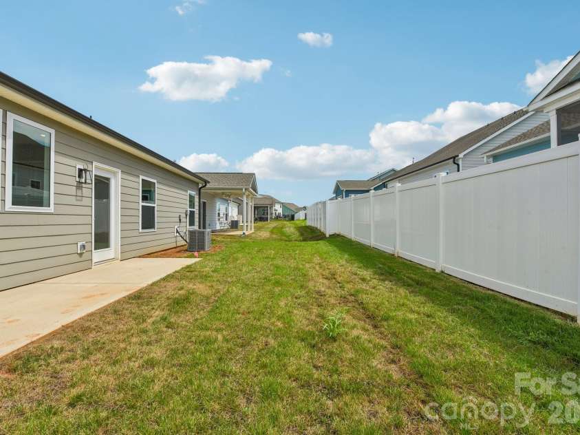 40258 Crooked Stick Drive, Lancaster, SC 29720.  MLS# CAR4413372, YatesRealty ID 43181. 