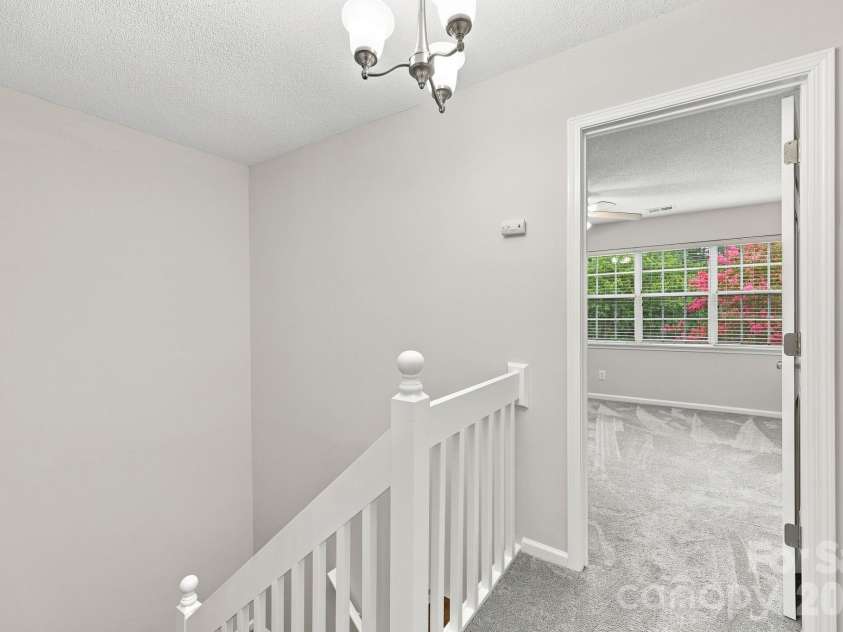3274 Summercroft Lane, Charlotte, NC 28269.  MLS# CAR4408970, YatesRealty ID 43182. 