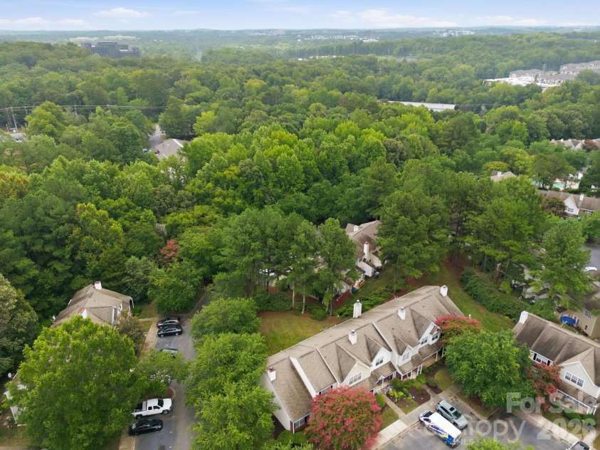 3274 Summercroft Lane, Charlotte, NC 28269.  MLS# CAR4408970, YatesRealty ID 43182. 