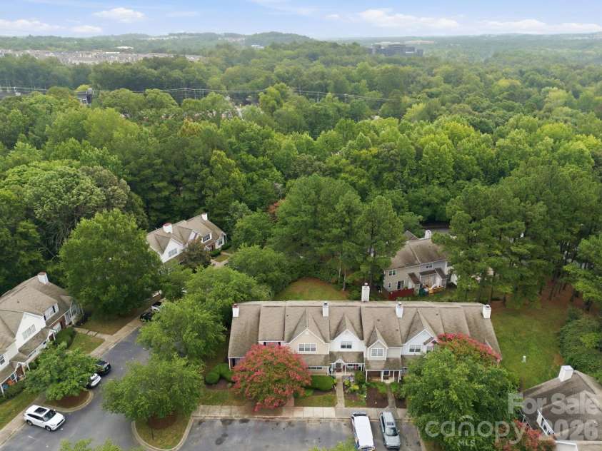 3274 Summercroft Lane, Charlotte, NC 28269.  MLS# CAR4408970, YatesRealty ID 43182. 