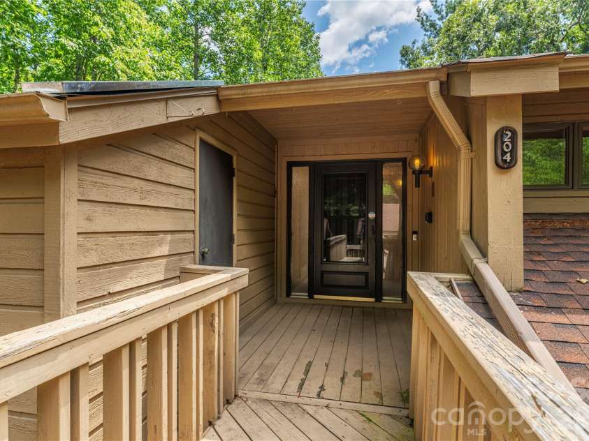 204 Live Oak Lane, Hendersonville, NC 28791.  MLS# CAR4410772, YatesRealty ID 43183. Front Door