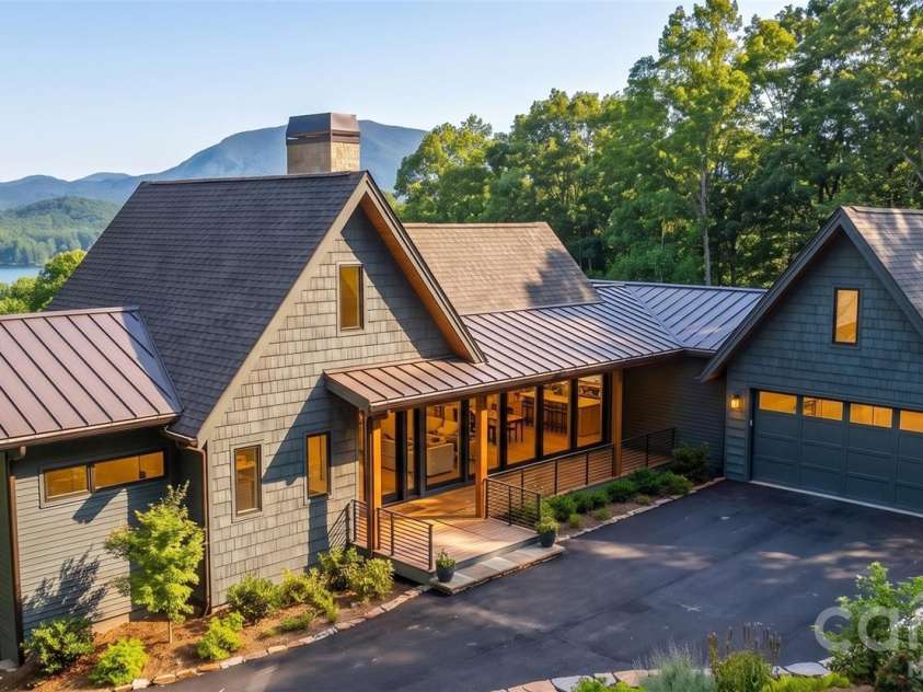 743 Hawk Mountain Road, Lake Toxaway, NC 28747.  MLS# CAR4411152, YatesRealty ID 43184. 