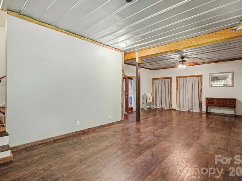 8446 Aqua Lane, Kannapolis, NC 28081.  MLS# CAR4411223, YatesRealty ID 43185. 