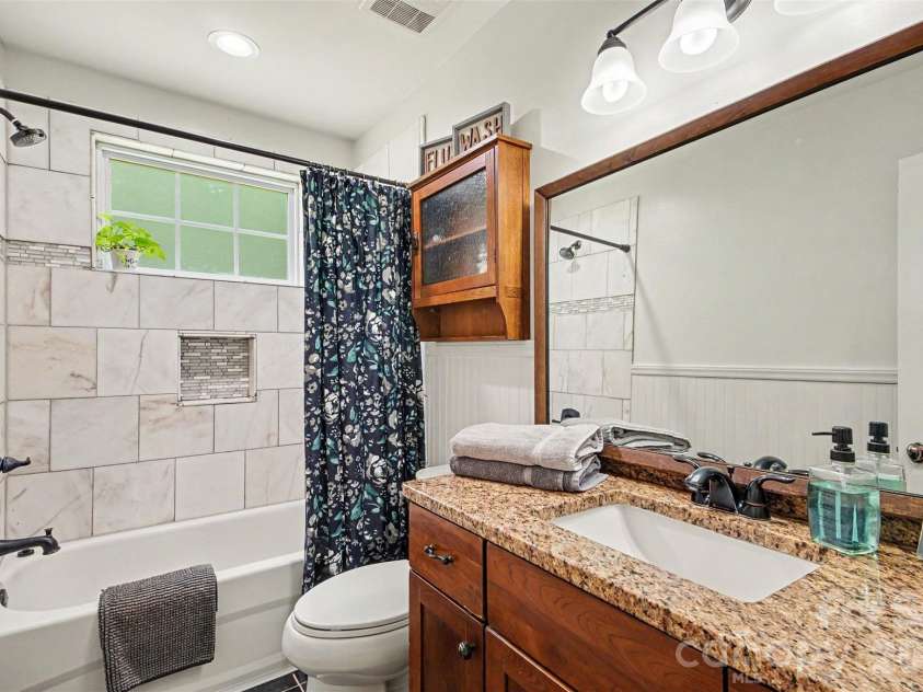 8446 Aqua Lane, Kannapolis, NC 28081.  MLS# CAR4411223, YatesRealty ID 43185. 