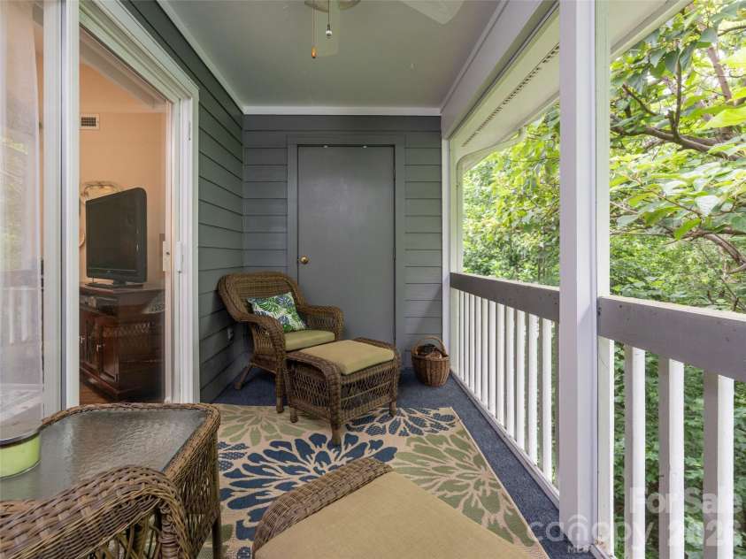 3804 Florham Place, Asheville, NC 28806.  MLS# CAR4413132, YatesRealty ID 43187. 