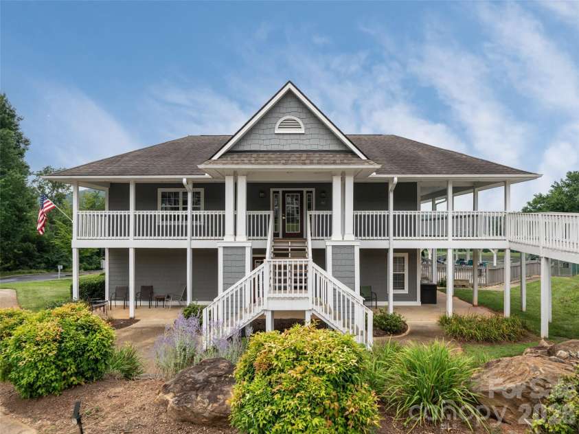 3804 Florham Place, Asheville, NC 28806.  MLS# CAR4413132, YatesRealty ID 43187. 