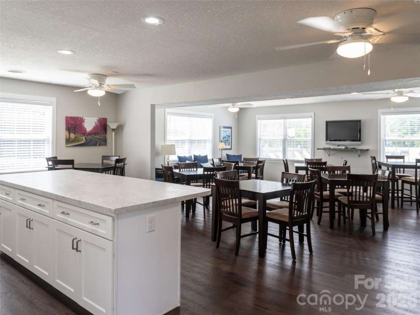 3804 Florham Place, Asheville, NC 28806.  MLS# CAR4413132, YatesRealty ID 43187. 