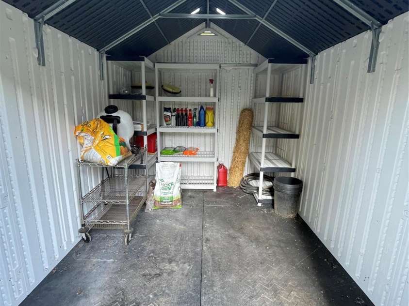 5496 White Oak Road, Waynesville, NC 28785.  MLS# CAR4292987, YatesRealty ID 4319. 